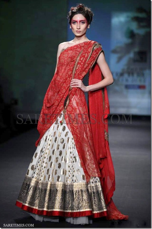 Anjo_Modi_Red_Saree