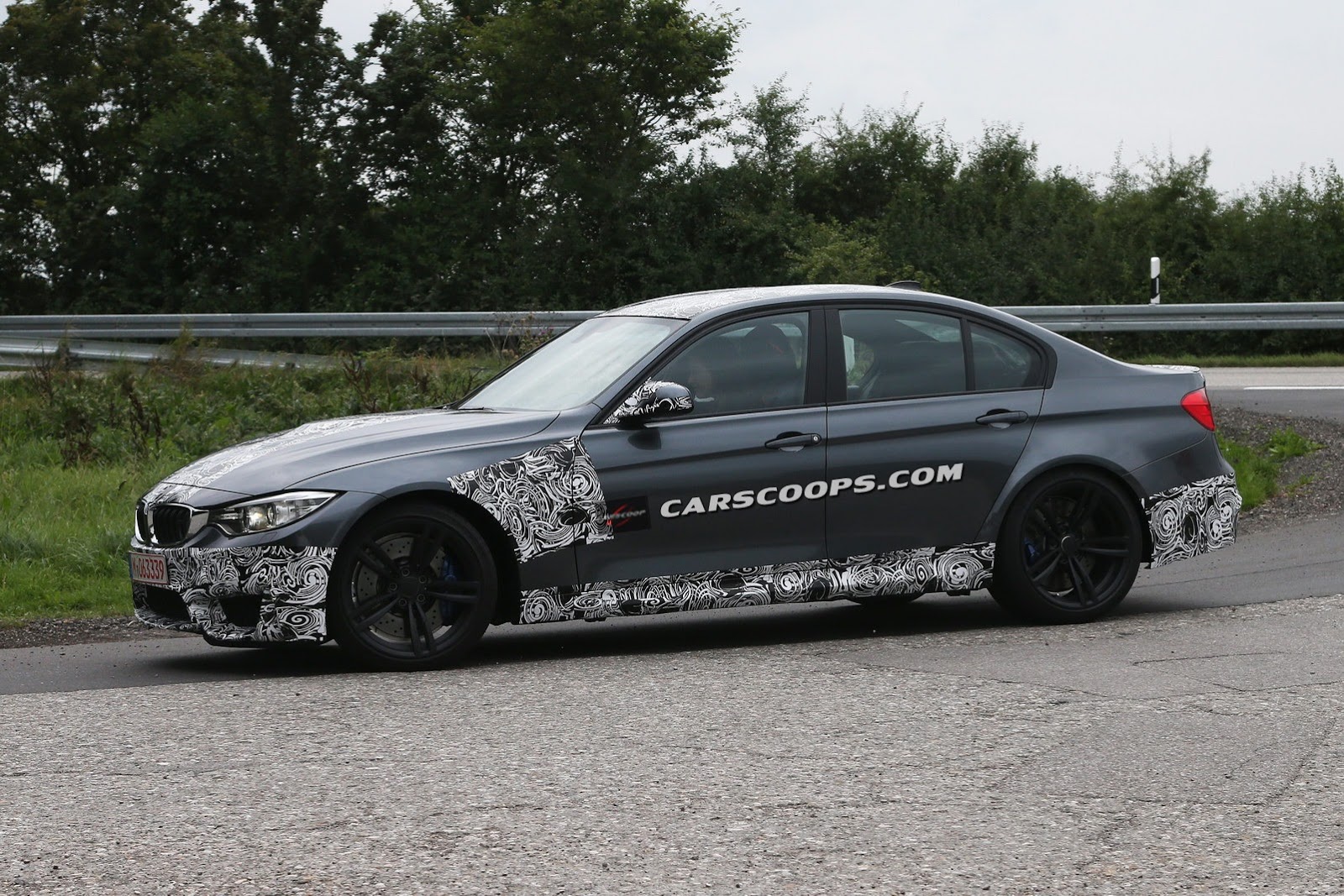 [2015-BMW-M3-Sedan-03%255B3%255D.jpg]