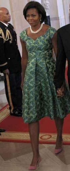 [Michelle%2520Obama%2520pink%2520shoes%2520green%2520dress%255B4%255D.jpg]