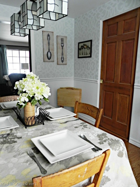 dining room into kitchen