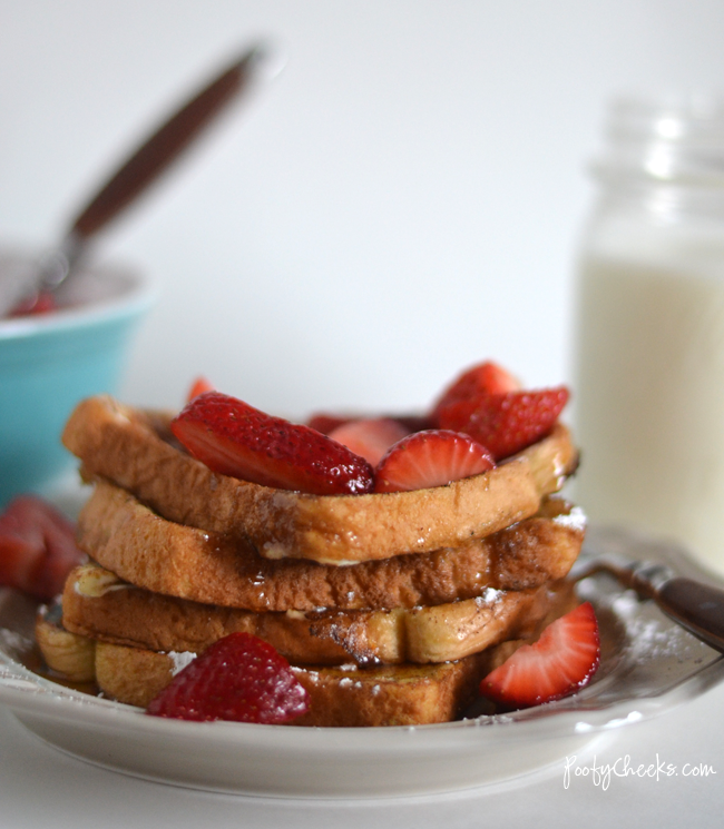 French Toast with Fresh Strawberries - Recipe