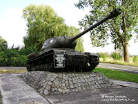 Stare Łysogórki -rosyjski czołg-pomnik IS-2