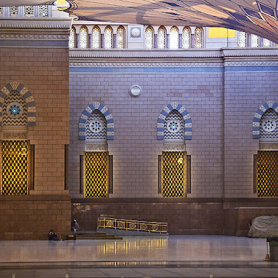 the-holy-prophets-mosque-in-madinah-7.jpg
