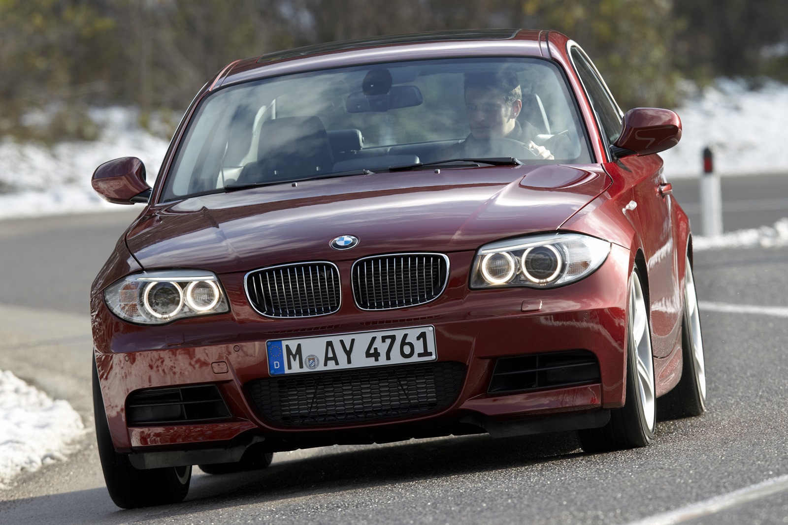 [View-4-BMW-1-Series-Coupe%255B3%255D.jpg]