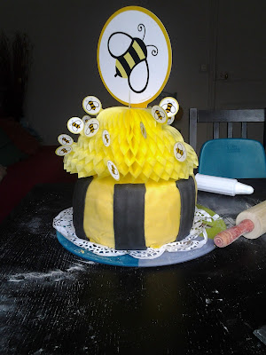 Sweet table Bumblebee party : anniversaire Thème abeille