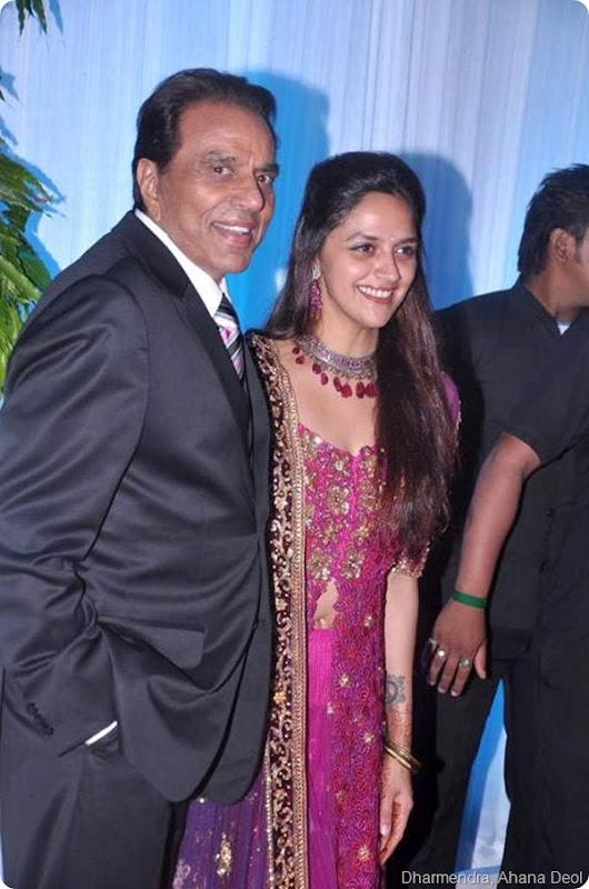 Exclusive Photos of Esha Deol's wedding reception4 Exclusive Photos of Esha Deol's wedding reception4
