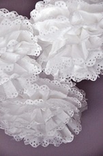 eyelet tissue poms tutorial eyelet tissue poms tutorial