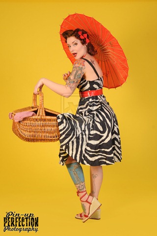 [pinup_picnic_by_xerynnx-d3cr6qs.jpg]