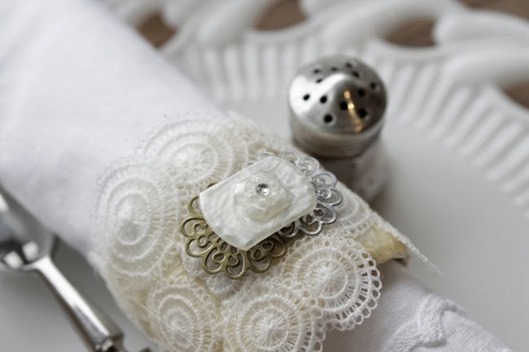 Faux Vintage Lace Napkin Rings via homework Faux Vintage Lace Napkin Rings via homework
