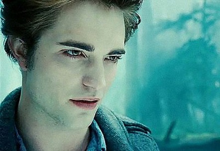 robert-pattinson-twilight-main_full_146275402