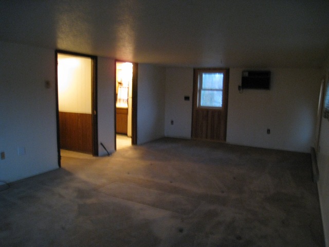 [dining_before_newapartment%255B4%255D.jpg]