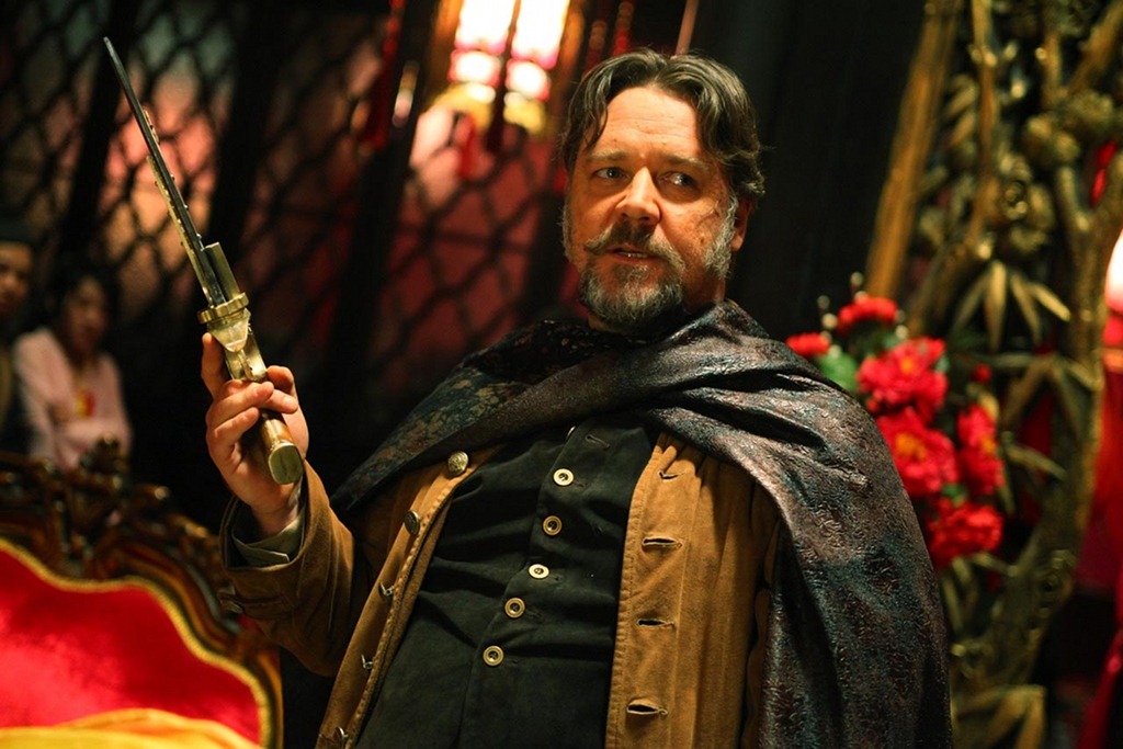 [Man-with-the-iron-Fists-Russell-Crowe-Jackknife%255B2%255D.jpg]