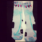 Matching Nike Basketball Elite Socks for LeBron 9 Miami Vice nike basketball elite lebron socks southbeach 3 01 Matching Nike Basketball Elite Socks for LeBron 9 Miami Vice
