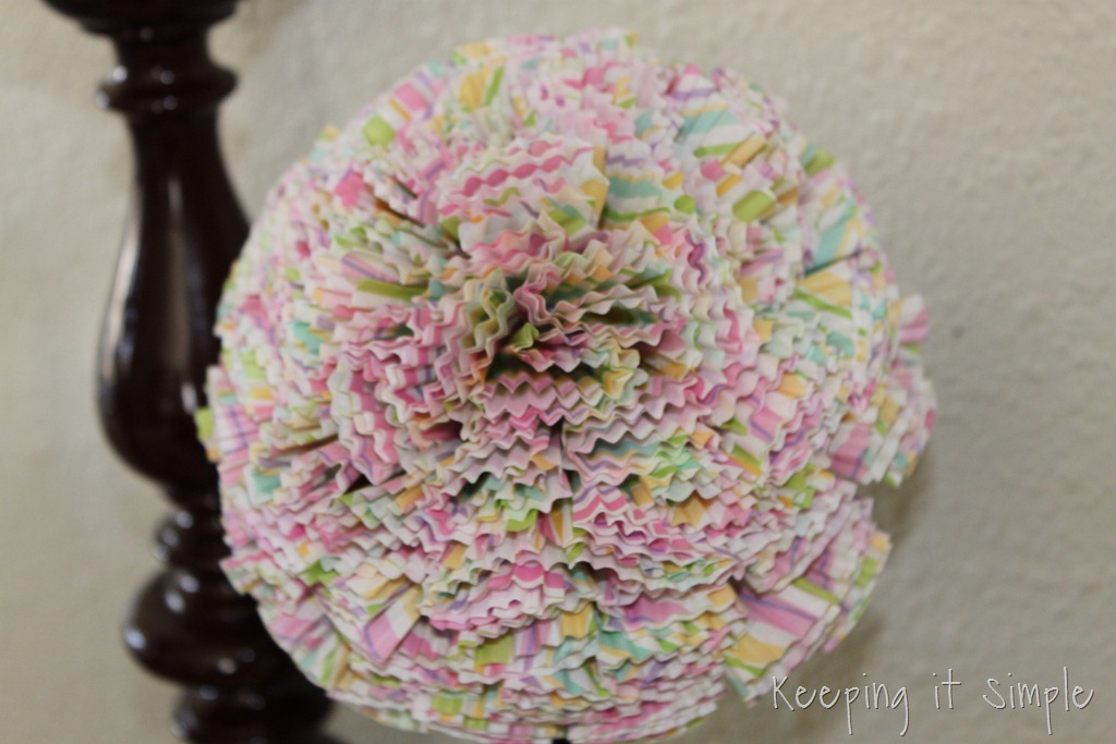 [cupcake%2520liner%2520ball%2520%25285%2529%255B9%255D.jpg]