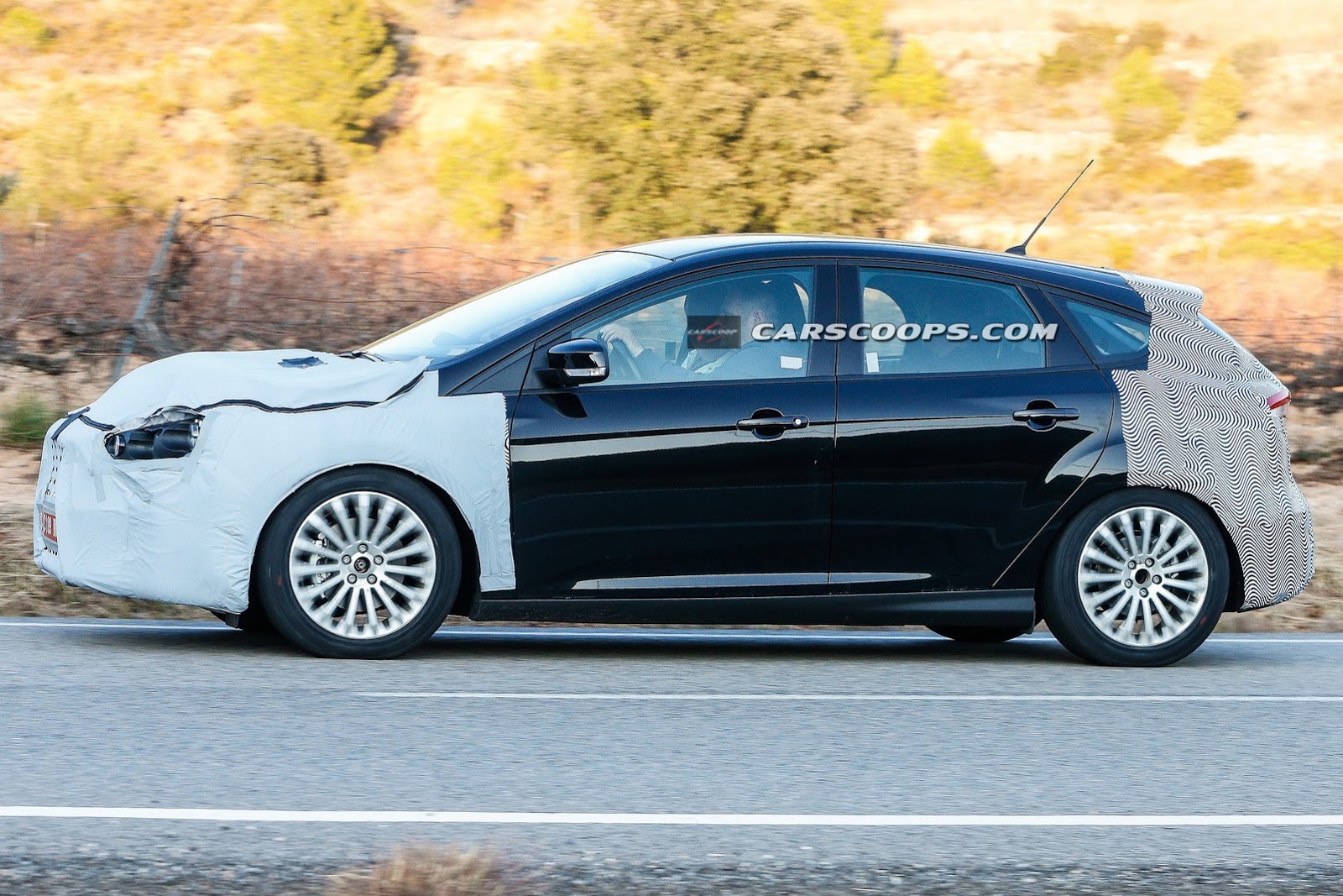 [2015-Ford-Focus-FL-03%255B3%255D.jpg]
