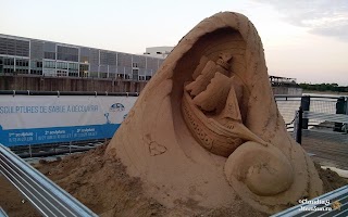 Lachine Canal 13 w alergare, Lachine Canal, luminile orasului, Montreal Lachine-Canal-13_w.jpg