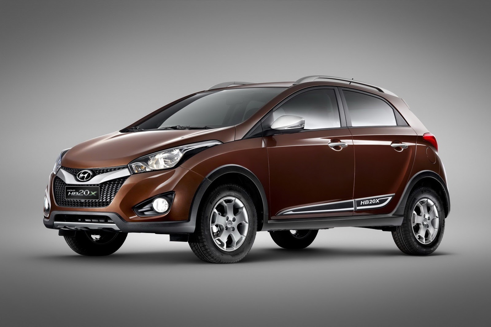 Hyundai-HB20X-1%255B3%255D.jpg