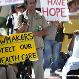 News_100818_HealthcareProtest_PHOTOS