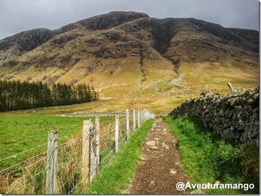 Início da trilha para o Ben Nevis - Escócia Início da trilha para o Ben Nevis - Escócia