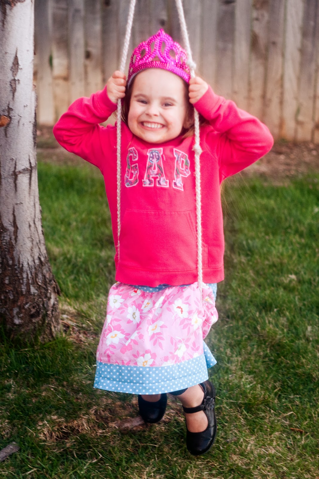 [05-10-13_tess-swinging3.jpg]