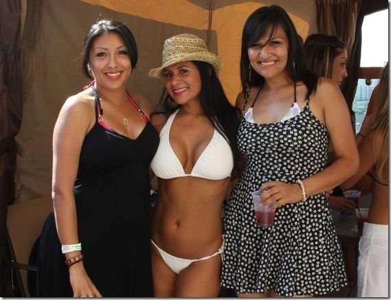 pool-party-girls-bikini-0e8fe8
