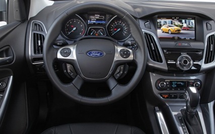 2012-Ford-Focus-cockpit-SYNC