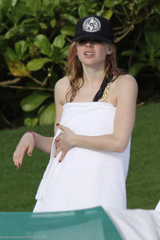 avril-lavigne-linda-sensual-sexy-nude-biquine-bikine-desbaratinando-sexta-proibida (118) avril-lavigne-linda-sensual-sexy-nude-biquine-bikine-desbaratinando-sexta-proibida (118)