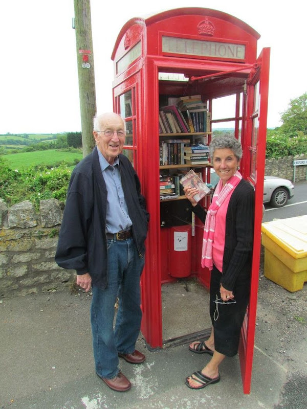 telephone-box-library-17 telephone-box-library-17