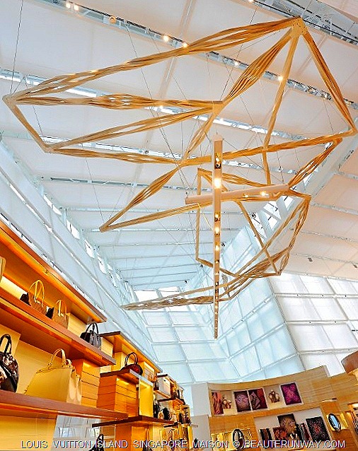 [Louis%2520Vuitton%2520Singapore%2520Maison%2520Richard%2520Deacon%2520sculpture%255B23%255D.jpg]