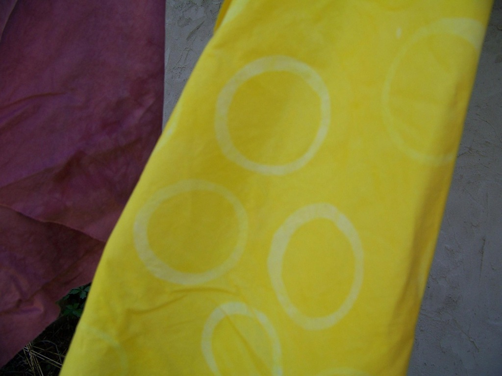 [batik%2520circles%255B1%255D%255B1%255D.jpg]