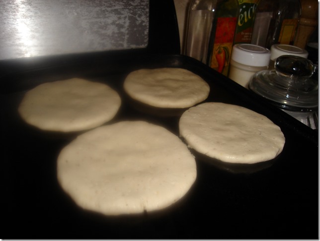 CUECE EN EL COMAL