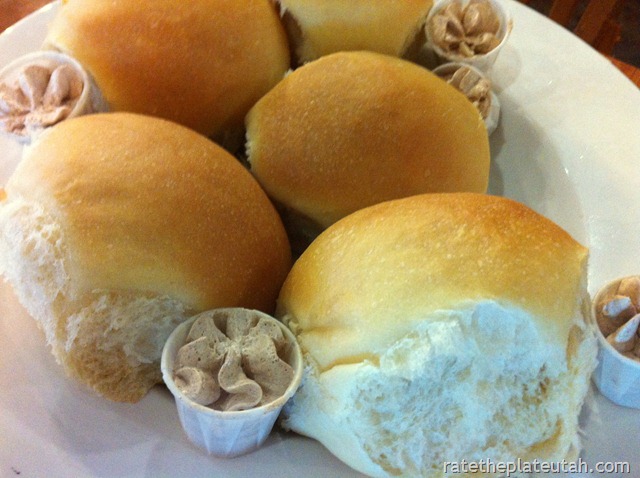 [Wallabys%2520Rolls%2520%2526%2520Cinnamon%2520Butter.jpg]