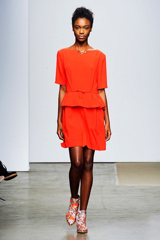 [KAREN-WALKER-FALL-2012-RTW-PODIUM-027_runway%255B4%255D.jpg]