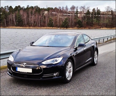 Svenskt-Test-Tesla-S