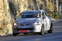 2013-Renault-Clio-Sports-Tourer-1 2013-Renault-Clio-Sports-Tourer-1