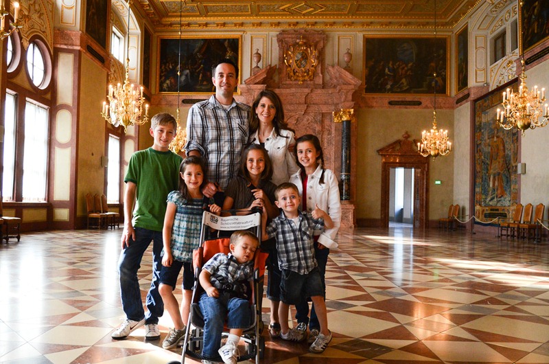 [Munich48%2520palace%2520family_%255B3%255D.jpg]