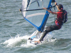 Fotos do evento Janeiro 2012 Campeonato Brasileiro de Slalom e Sulamericano de RSX, Bic e Race Board. Foto numero 2849. Fotografia (fotografias) da MGW Brasil Windsurfing Team - Meu Garoto Windsurf. Venha aprender com o campeão, George Rebello (Meu Garoto). Aula e aluguel de equipamentos para windsurf. Personal windsurf. Guarderia MGW.  aula aulas windsurf guarderia de surf windsurfing in the surfboards buzios rio janeiro e kitesurf slalom fun funboard freestyle búzios rj cabo frio videos fanatic formula prancha