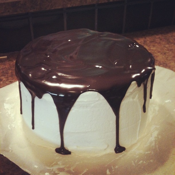 [Tuxedo%2520Cake%255B3%255D.jpg]