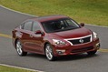 2013-Nissan-Altima-1