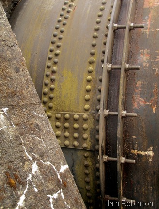 Flange (960x1280) Flange (960x1280)