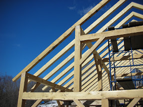 The steps laps in both plates can be seen at the gable.