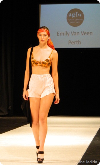 Emily Van Veen - AGFW Fashion Show (3) Emily Van Veen - AGFW Fashion Show (3)