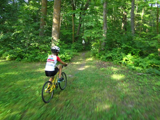 Heading in to the singletrack