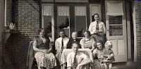 Kooij-v.d. Ham, familiefoto balkon.jpg