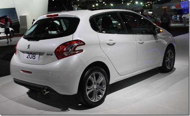 Peugeot 208 (6) Peugeot 208 (6)