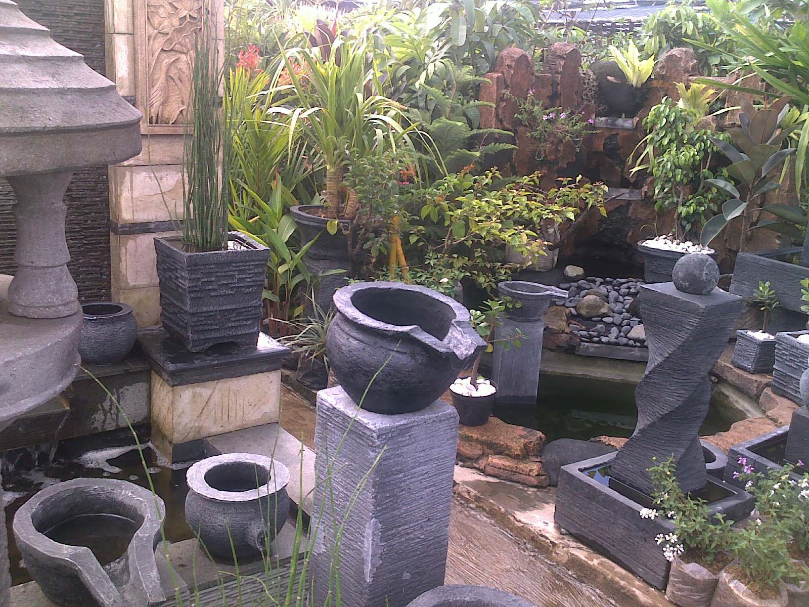 Jasa Taman & Kolam : Kolam Minimalis Dan Taman Minimalis