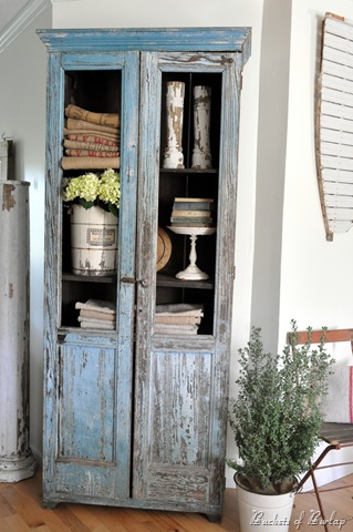 [blue%2520cabinet%255B8%255D.jpg]