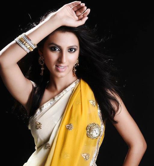 [simer_motani_cute_in_saree_pic%255B3%255D.jpg]