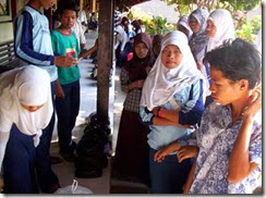 GERAKAN-SADAR-ZAKAT-SISWA-DI-SEKOLAH GERAKAN-SADAR-ZAKAT-SISWA-DI-SEKOLAH