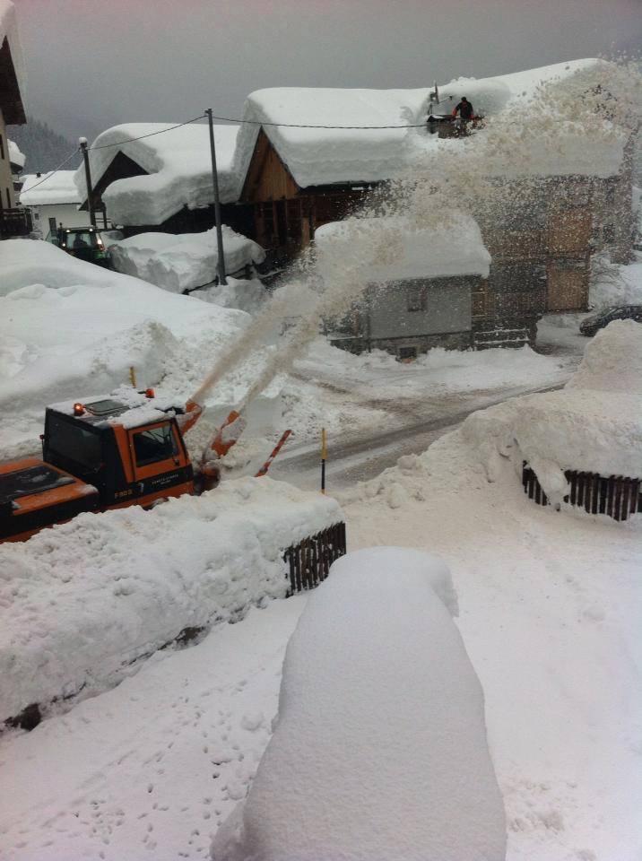 1545006 649867981735965 150677381 n